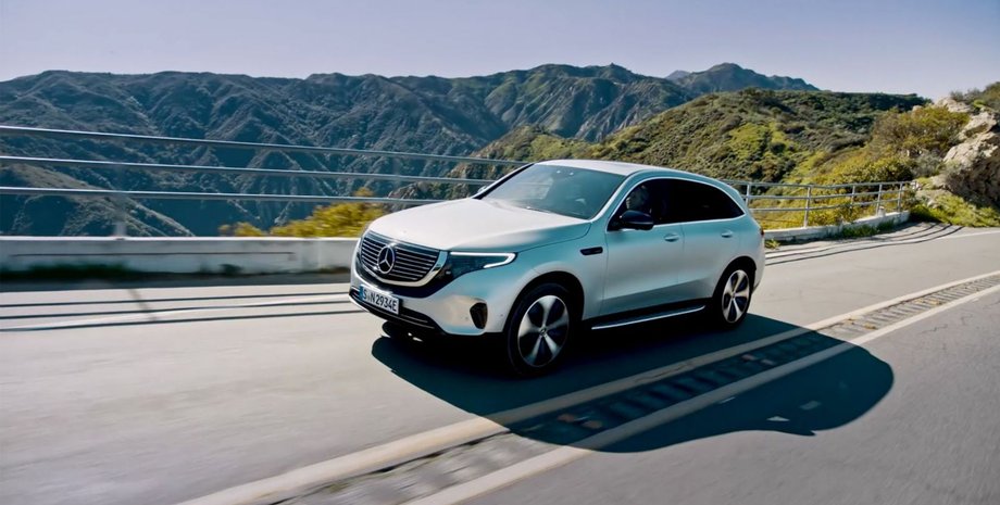 Фото:  Mercedes-Benz