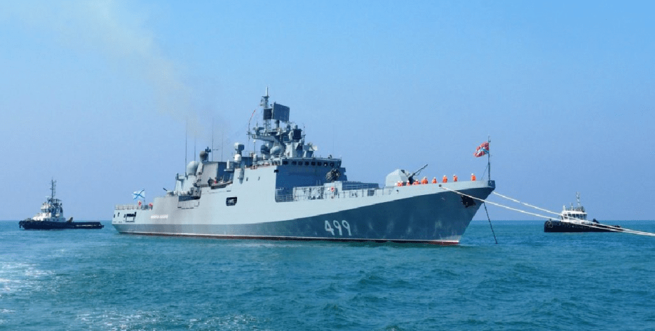 Ракетоносій РФ у Чорному морі Ракетоносій РФ у Чорному морі