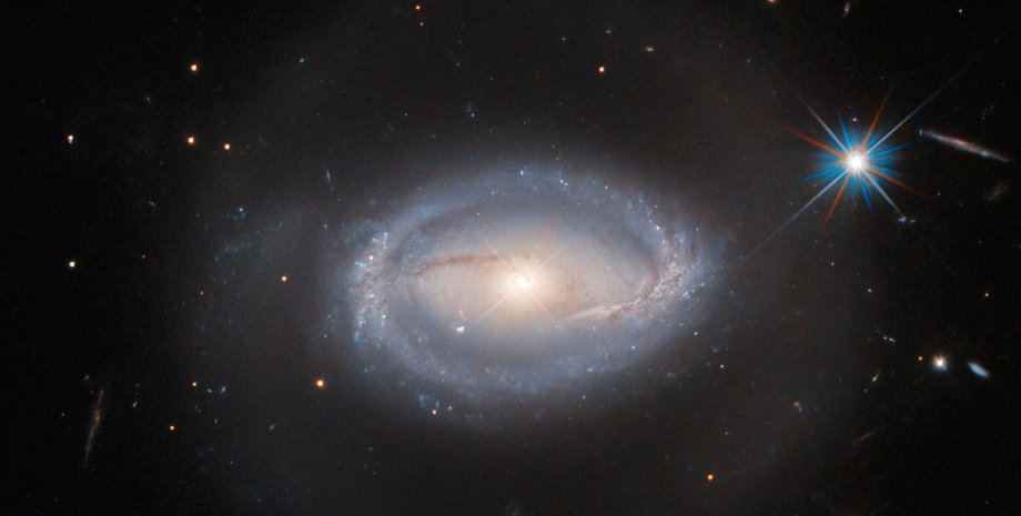 галактика, Z 229-15, квазар, сейфертівська галактика, активне ядро галактики