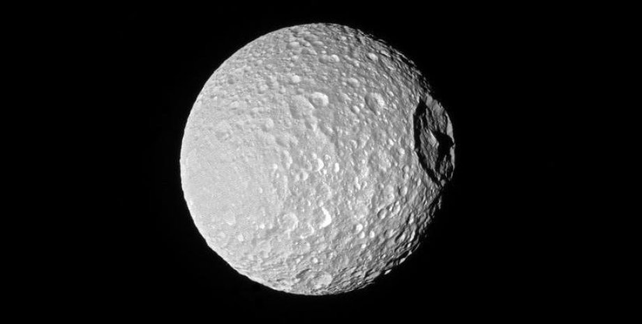 Мимас, спутник Сатурна