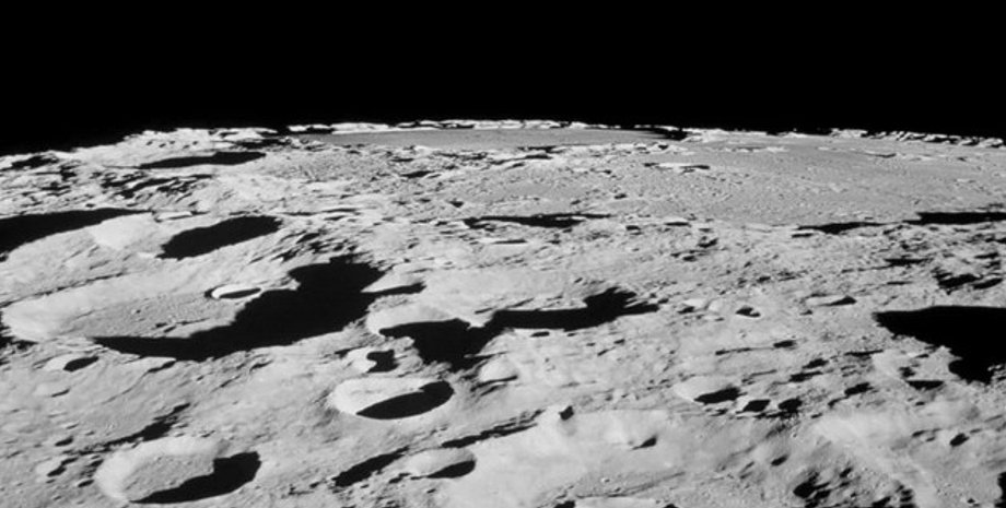 Луна, поверхность, реголит