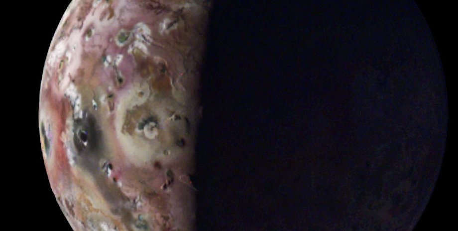 Ио спутник Юпитера