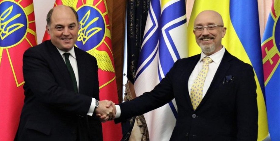 Бен Воллес і Олексій Резніков Бен Воллес, Олексій Резніков, міністри оборони України, міністри оборони Великої Британії