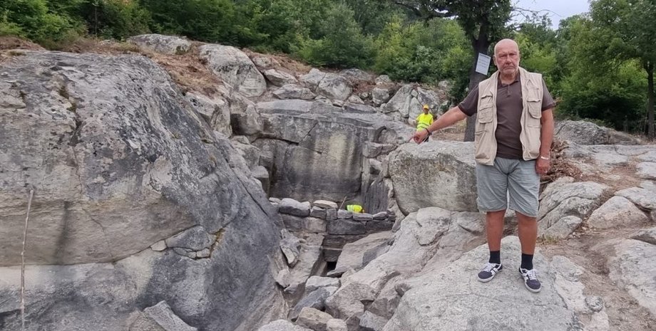 комплекс, святилище, храм, памятник, город, Римская империя, нимфы, античность, вода, водохранилище, раскопки, исследования, история, археология, археолог