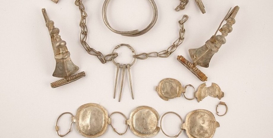 археологи, археология, Румыния, клад, Дакия, артефакт, серебро, Бреаза, поселение, открытие, история, Римская империя