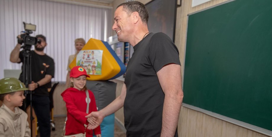 Простір освітньої безпеки, Простори освітньої безпеки", Андрій Білоусов