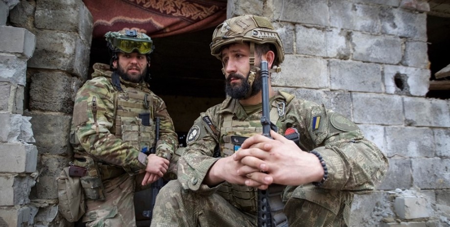 Бійці ЗСУ у Бахмуті Бійці ЗСУ у Бахмуті