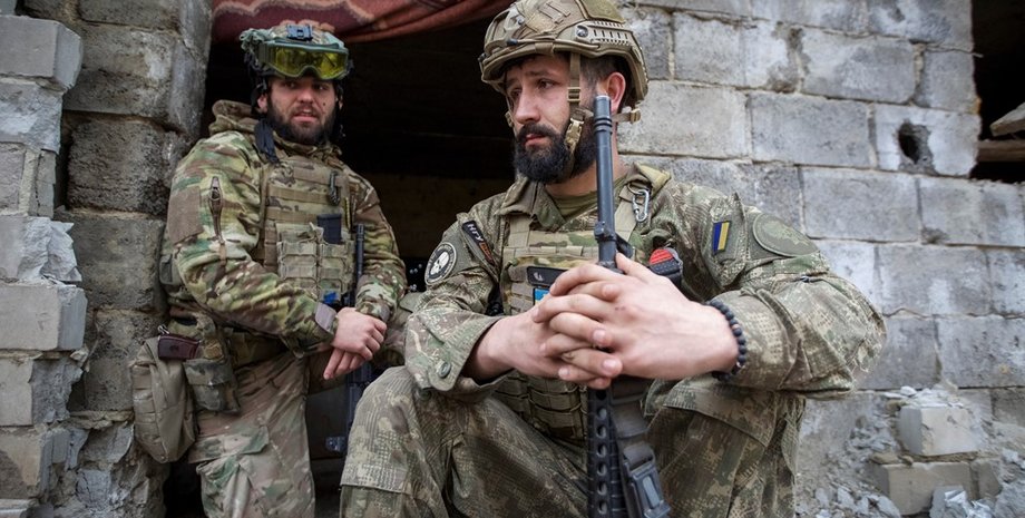 Бойцы ВСУ в Бахмуте