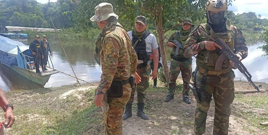 Нападение пришельцев в Перу, пришельцы, инопланетяне, пожирающие лица, напали на жителей деревни, Амазония, племя икиту