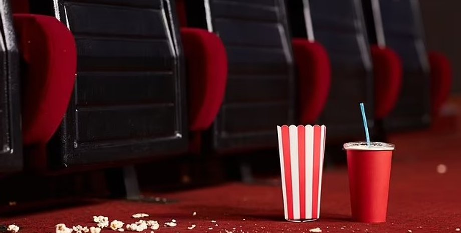 кинотеатр, бактерии кинотеатр, мусор кинотеатр