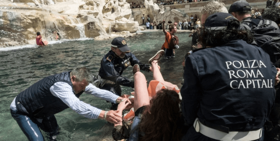 фонтан Треві