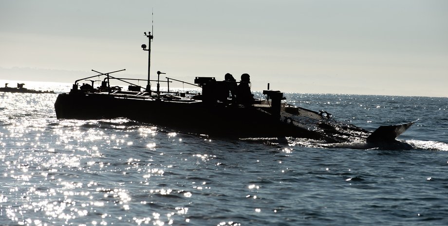 машина амфибия, морская пехота, запуск дронов