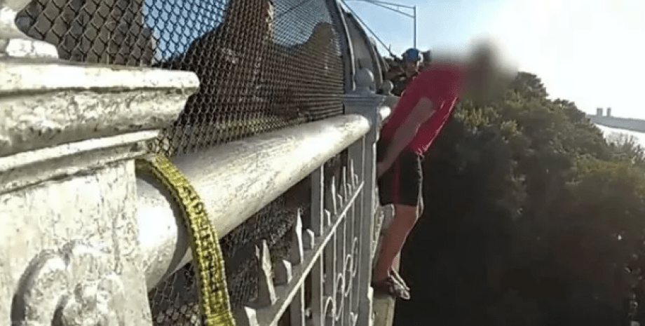 самоубийца Нью-Йорк мост эстакада полицейский Нью-Йорк, американский полицейский, самоубийца, мост, эстакада, служба экстренной помощи