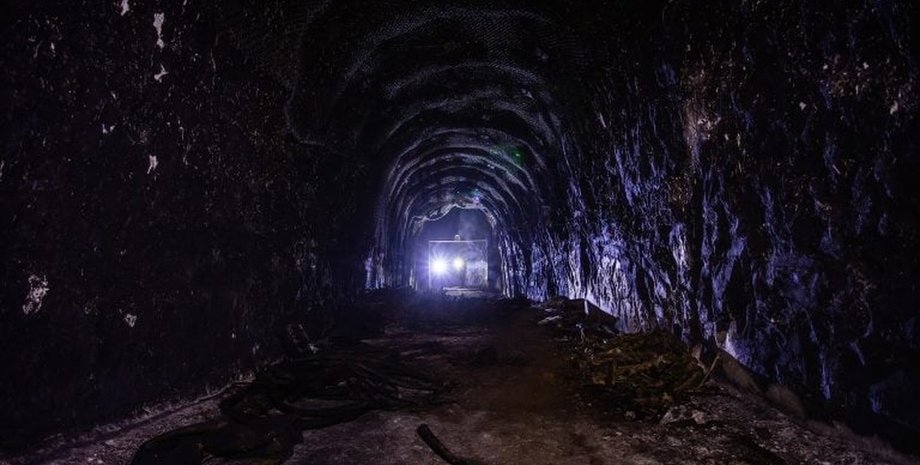 гірничодобувна шахта