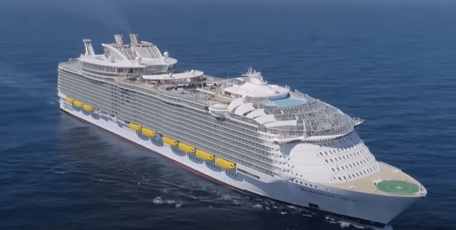 круїзний лайнер, океан