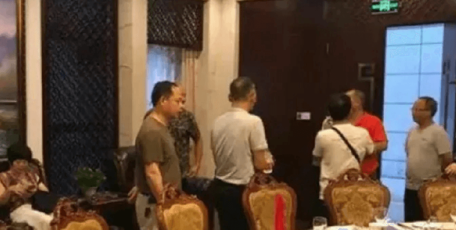 Ужин в ресторане, свидание, первое свидание, свидание вслепую, семья, родственники, ужин