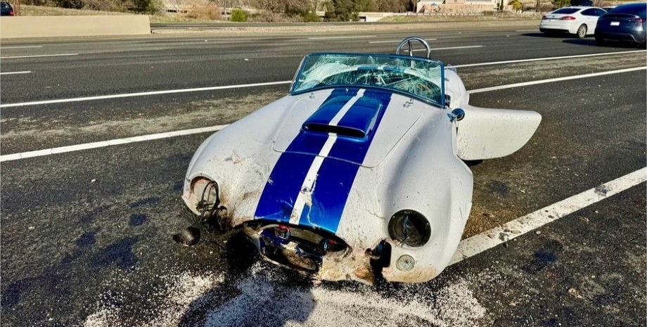 Shelby Cobra, копии Cobra, спорткар Shelby Cobra