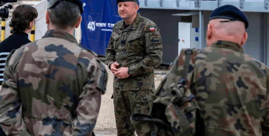 Ярослав Громадзинский, еврокорпус, шпионаж, Польша, Международная группа помощи Украине, Минобороны Польши