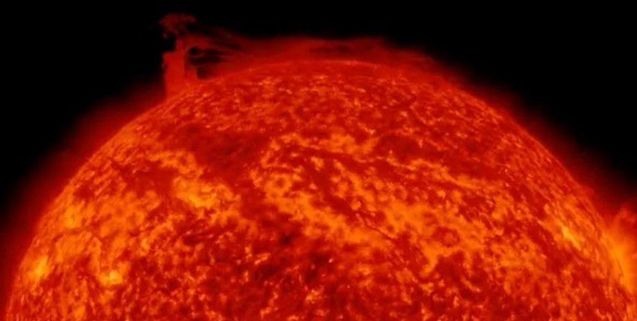 солнце, протуберанец, плазма, выброс плазма, извержение Солнце, откололся кусок