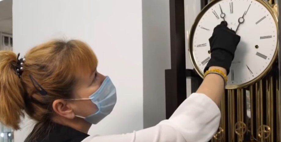 Кабмин, Шмыгаль, перевод часов, отмена,