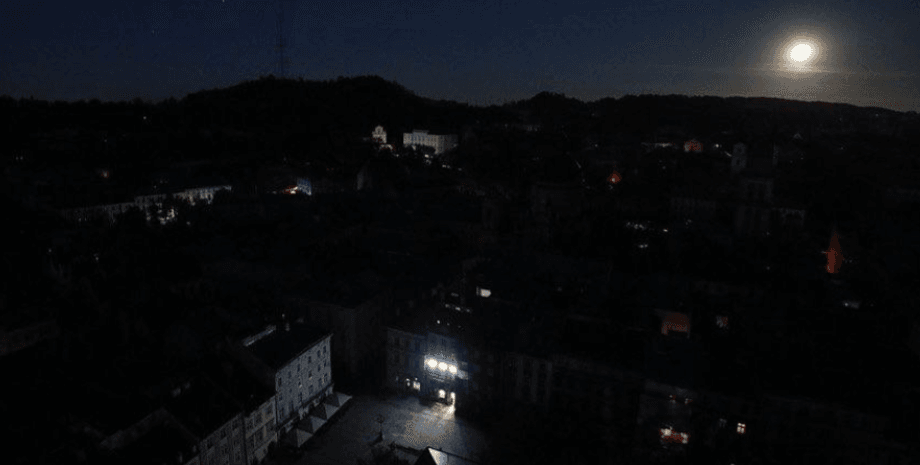 Львов без света