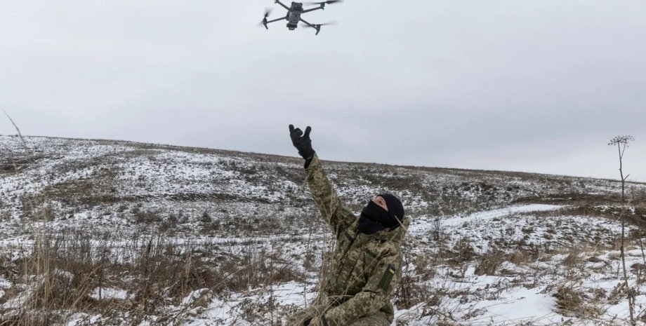 Дрон ЗСУ, Армія дронів, Армія дронів ефективність, Армія дронів знищення танків, дрони ЗСУ удар по танку, дрон ЗСУ удар по гарматі