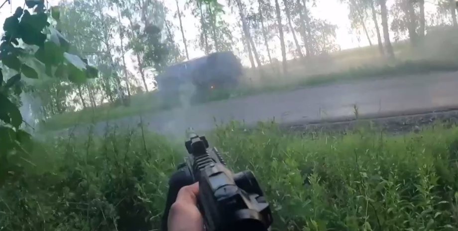 чеченцы, стрельба по технике ВС РФ