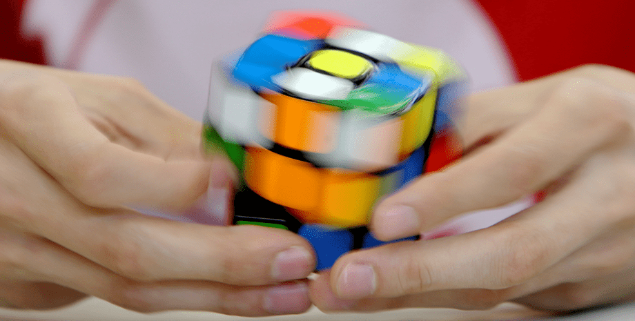Встановлено світовий рекорд зі збирання кубика Рубіка