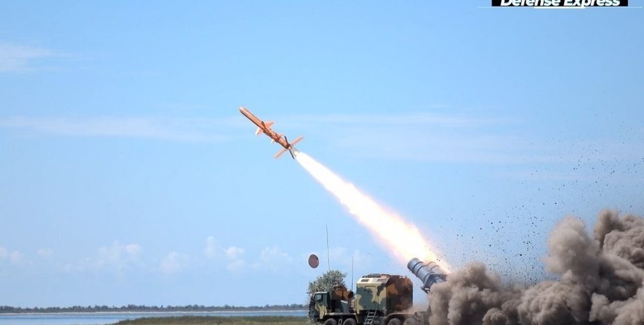 Нептун, довгий Нептун, українська ракета