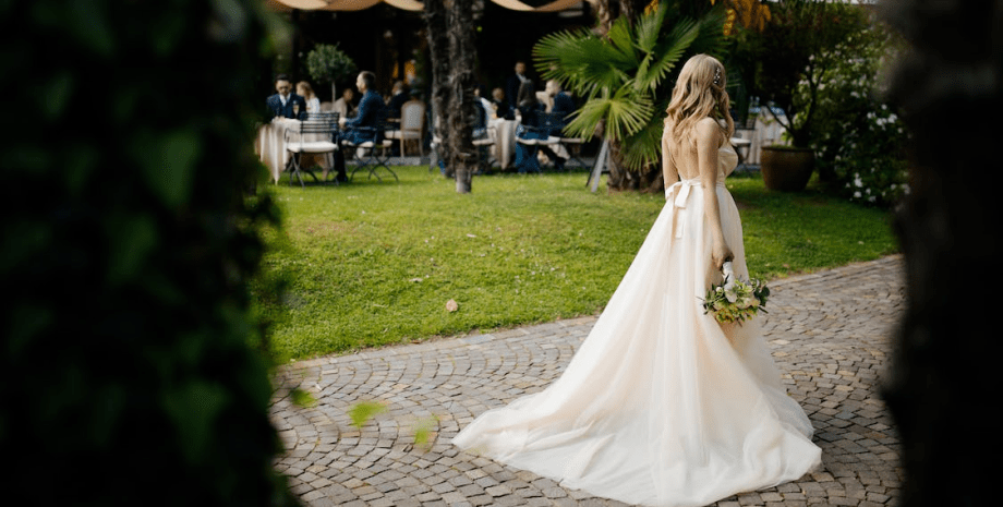 Порно невеста изменила мужу на свадьбе