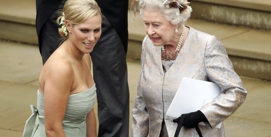 Королева Елизавета II и ее внучка Зара Тиндолл