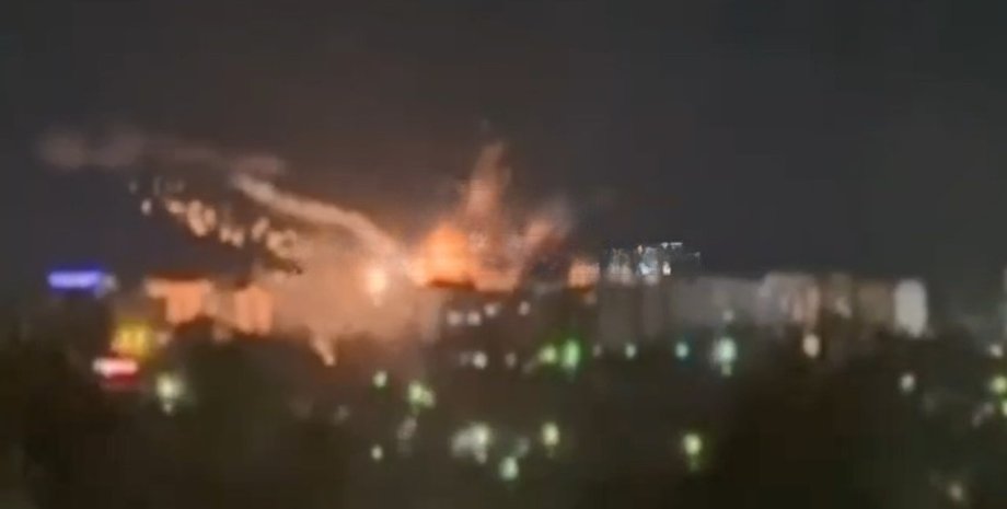 Під час нічної атаки дронів на РФ під ударом опинилось чотири області неподалік від українських кордонів