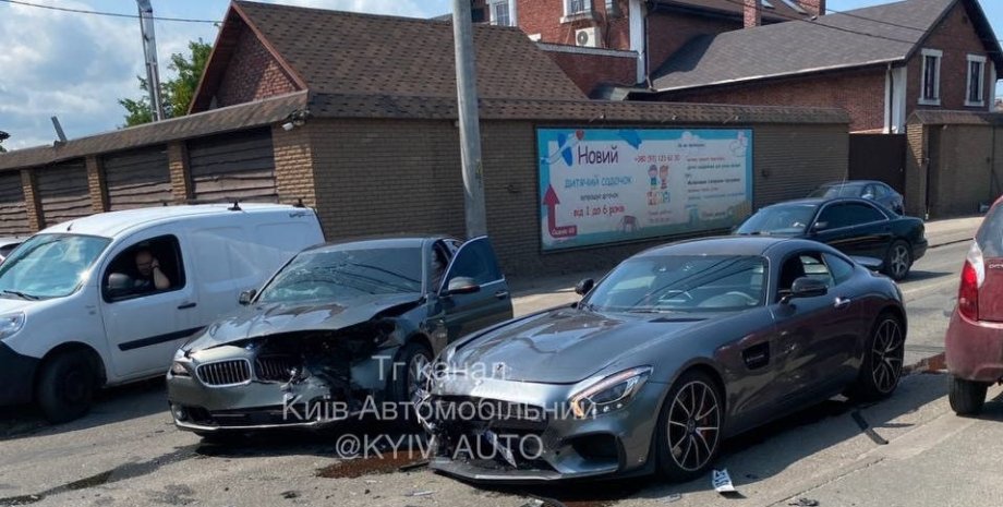 дтп киев мерседес, Mercedes-AMG GT, суперкар Mercedes, дтп в Киеве