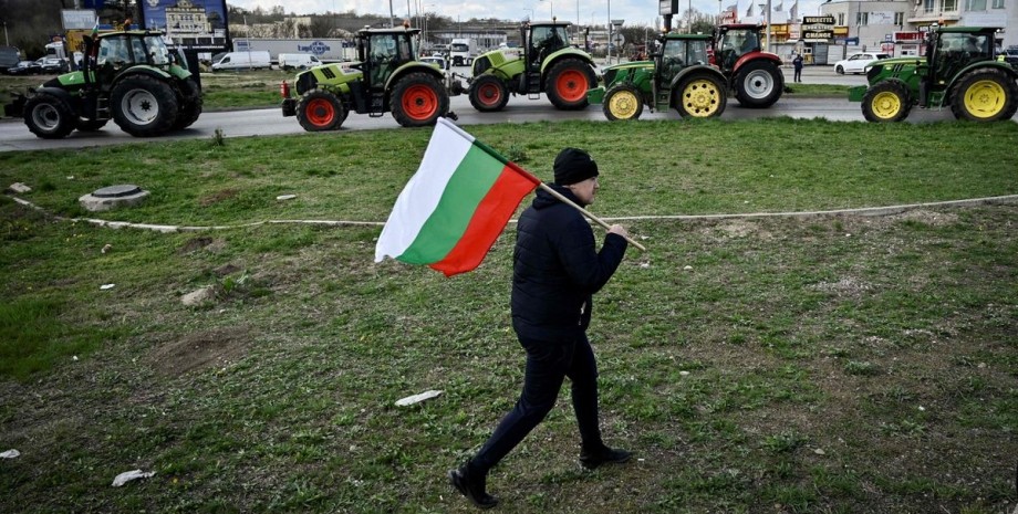 Протест против экспорта украинского зерна, фермеры в Болгарии