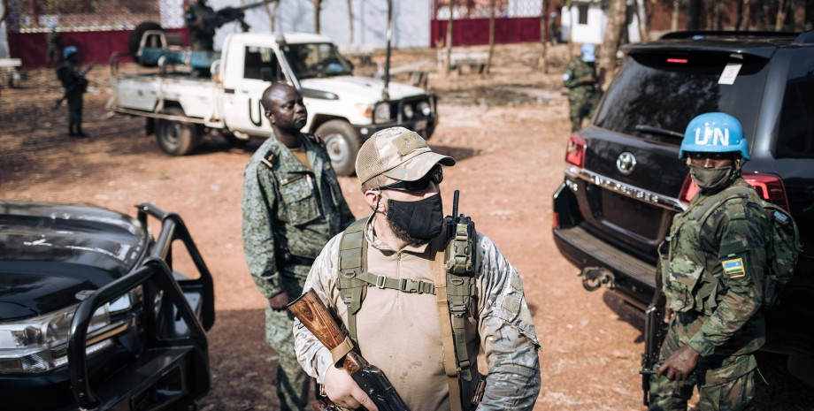 ЧВК "Вагнер" работа в цар ЧВК "Вагнер", ЧВК "Вагнер" в цар, Центральноафриканская Республика, наемники цар