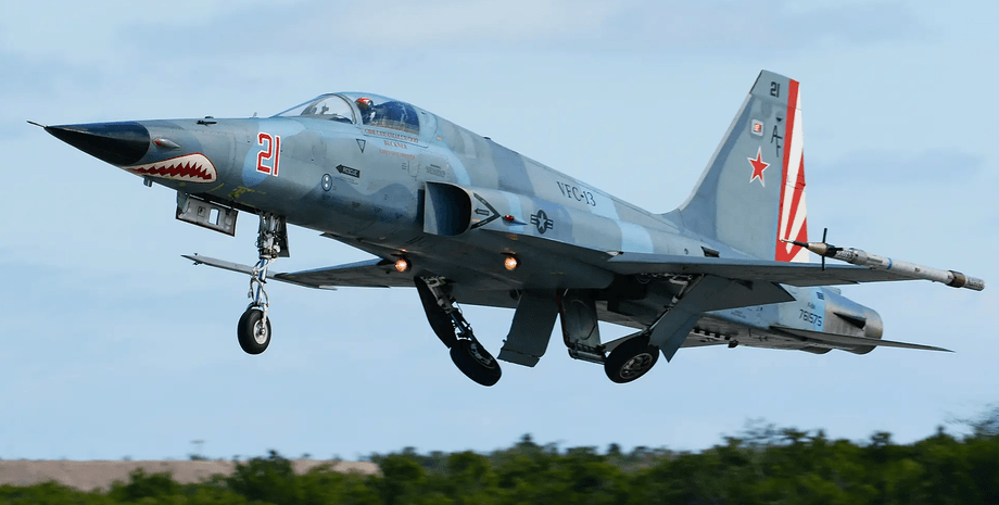 в США разбился самолет f-5