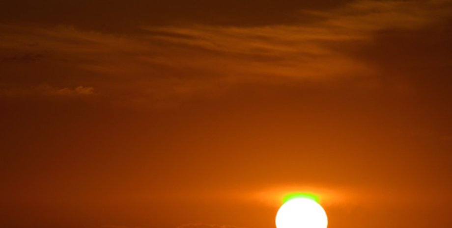 зеленый луч