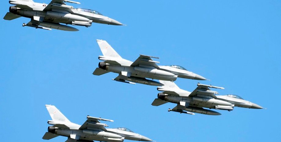 Истребители F-16