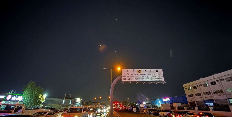 Иран атаковал ракетами базы США, иран атаковал ирак, иран атаковал катар