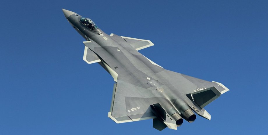Китайский истребитель J-20 Mighty Dragon