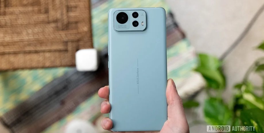 ASUS Zenfone 12 Ultra, смартфон