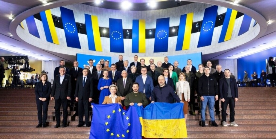 Вступление Украины в ЕС, Урсула фон дер Ляйен, Владимир Зеленский