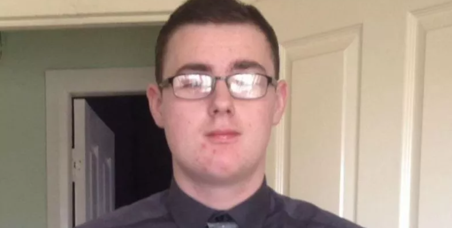 Самозванець видавав себе за медсестру, Лі Вудс, Шотландія, лікарня, курйози, суд, вирок, обман