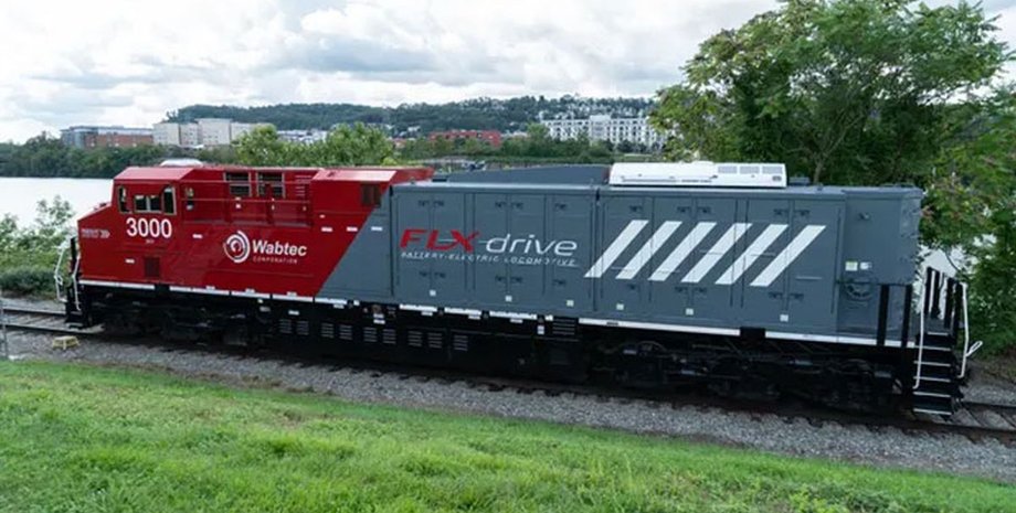 FLXdrive, локомотив, аккумуляторы,