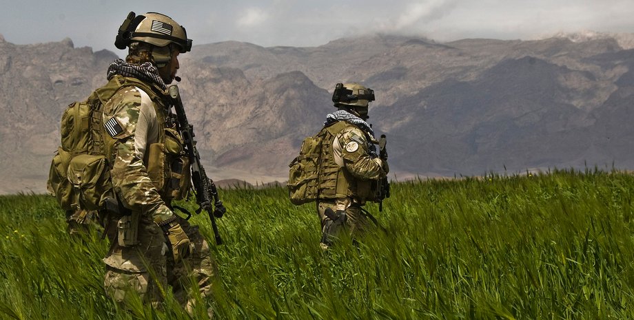 солдаты сша в поле