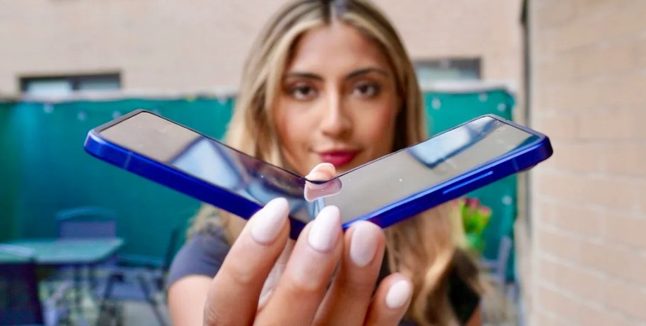 Складаний смартфон Samsung Galaxy Z Flip 7