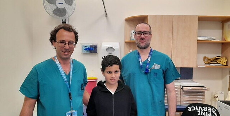 Операция, Израиль, хирурги, Сулейман Хассан, борьба за жизнь, редкая травма, израильские хирурги, травма головы