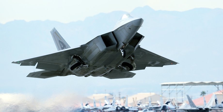 американський F-22 Raptor