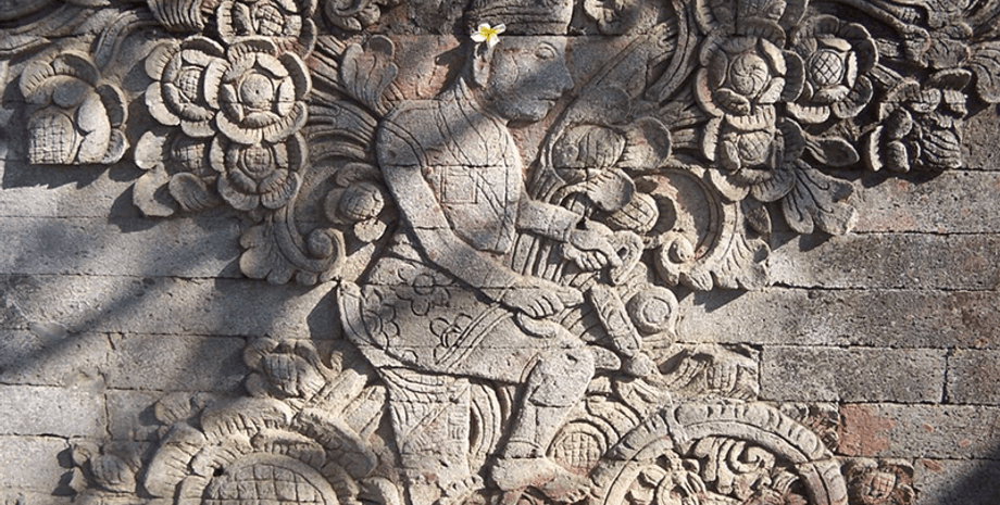 Давньоіндійський храмовий різьблений велосипед, Історичні артефакти і таємниці, Реконструкція індійського храму 1920-х років, Зображення велосипеда в давньому мистецтві, Скульптури в храмах, Давня індійська культура, Збереження культурної спадщини