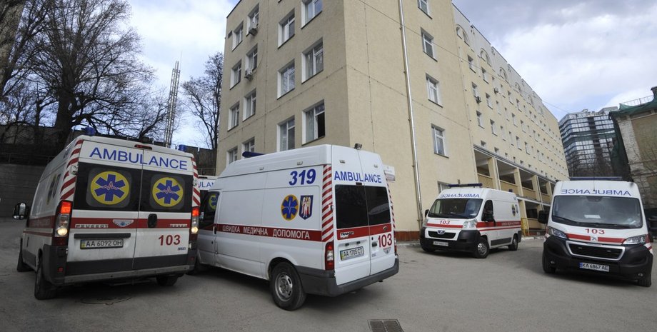 скорая помощь, не пропуск скорой помощи, скорая помощь, нарушение ПДД